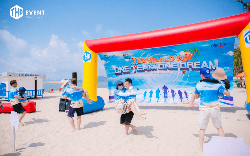 Teambuilding Bai Bien Cua Lo 3