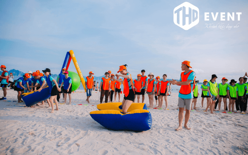 Teambuilding Bai Bien Cua Lo 4